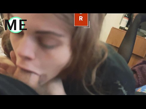 ❤️ Πούτσος στο λαιμό της, σκισμένο καλσόν και σκισμένα τακούνια ❤️❌ Ποιότητα πορνό ️❤